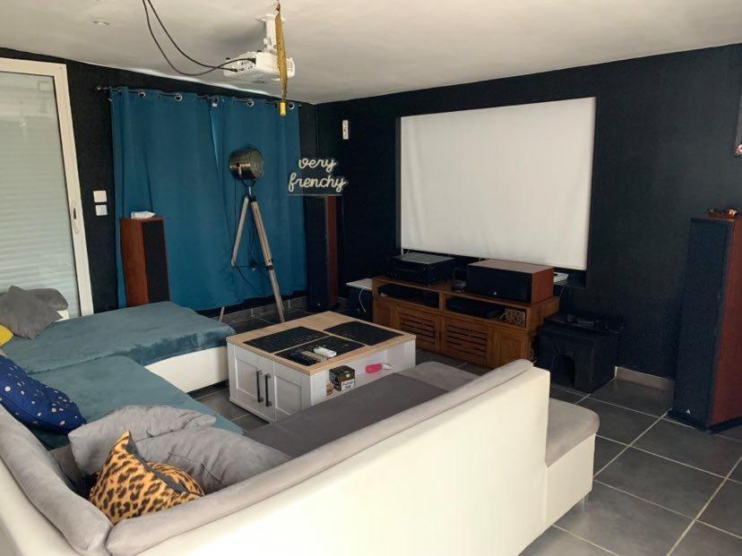 Chambre Proche Du Circuit Des 24H Mulsanne Luaran gambar